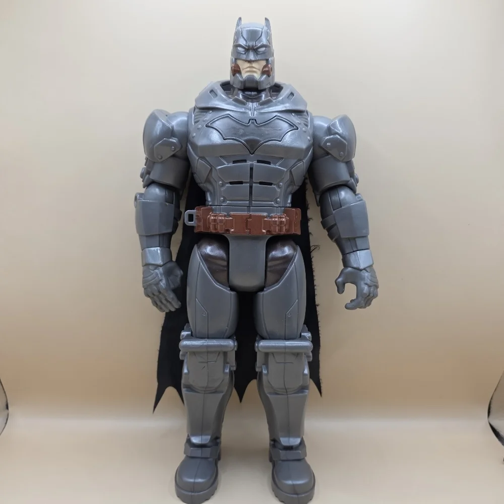 2022 DC Comics 12" Battle Strike Batman action figure Spin Master - Picture 1 of 6